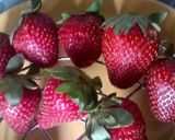 Foto del paso 1 de la receta: Frutillas /fresas bañadas con chocolate apto celiacos