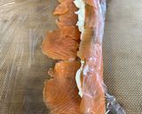 Foto del paso 2 de la receta: Rollitos de salmón ahumado tipo sushi