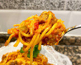 Foto del paso 9 de la receta: Spaghetti con pisto y salchichas tipo criollo