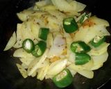 A picture of step 4 of Masala Aloo.