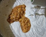 Foto langkah ke 2 dari resep Bolu Pisang Putih Telur.