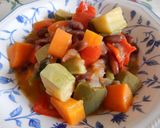 Foto del passaggio 3 della ricetta Ratatouille con fagioli