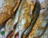 Foto langkah ke 1 dari resep Ikan kembung acar kuning.