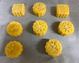 A picture of step 4 of Taiwanese Pineapple Cake.