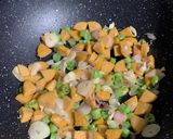 Foto langkah ke 3 dari resep Nasi Goreng Kampung Sederhana.
