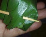 Foto langkah ke 3 dari resep Sticky rice with chicken coriander inside a.k LEMPER.