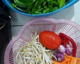 Foto langkah ke 1 dari resep Tumis Kangkung Pedas Terasi.