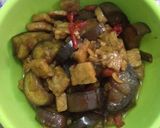 Foto langkah ke 2 dari resep Tumis / oseng terong ungu tempe.