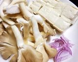 Hình bước làm 1 của món Canh Nấm Bào Ngư Đậu Hủ Với Cải Xoong