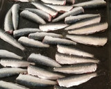 Foto del paso 1 de la receta: Sardinas en escabeche