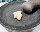 Foto langkah ke 4 dari resep Rolade Tahu Daun Singkong.