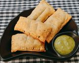 A picture of step 3 of Baked Potato Pockets.