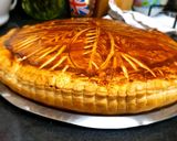Une image de l'étape 8 de Galette des rois crème d'amandes.