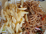 Tallarines con verduras salteadas