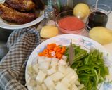 Foto del paso 1 de la receta: Costillas de Cerdo Adobadas Guisadas con Patatas, zanahoria y pimiento