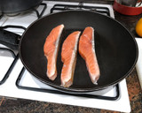 Foto del paso 2 de la receta: Salmón a la naranja a mi manera con champiñones laminados