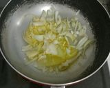 Foto langkah ke 3 dari resep Ayam Goreng Saos Mentega.