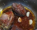 Foto del paso 5 de la receta: Carrilleras ibéricas estofadas con garbanzos