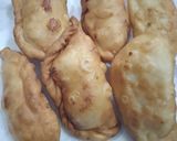 A picture of step 9 of Nariyel ke meethe samose (Coconut Sweet Samosa).