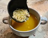 Foto del paso 7 de la receta: Caldo de pollo con cabello de ángel