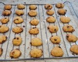 Foto del paso 7 de la receta: Galletas bizcochonas de mandarina y chocolate negro
