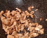 Foto del paso 3 de la receta: Solomillo de pavo en salsa