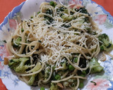 Foto del paso 6 de la receta: Espaguetis con brócoli, espinacas y guisantes