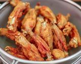 รูปขั้นตอนการทำที่ 13 ของ ปีกไก่ทอดเกลือ กรอบนอกนุ่มใน เครื่องปรุงน้อย อร่อยฟินมาก