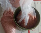 Foto langkah ke 4 dari resep Homemade Chicken Bratwurst.