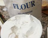 A picture of step 1 of Pull apart cheesy pav.