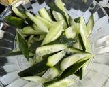 Foto del paso 1 de la receta: Ensalada de Pepinillos en Salsa Oriental Picante