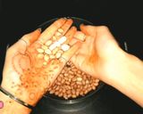 A picture of step 3 of Peanut disco salad.