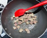 A picture of step 9 of Steak and kidney pie.
