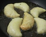 Foto langkah ke 8 dari resep Panada Tongkol Pedas.