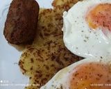 Foto del paso 5 de la receta Huevos fritos sobre torta de patata