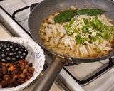 Füstös - ropogós csilis bab recept fázis 2 fotója