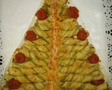 Foto del paso 8 de la receta: Árbol de hojaldre con pesto y parmesano