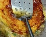 Foto langkah ke 4 dari resep Telur Dadar Mayonnaise Ala Malaysia.