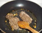 Foto del paso 4 de la receta Empanada de espinacas y morcilla de cebolla