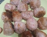 A picture of step 2 of Meatballs with Cuttlefish and Shrimp Tails.