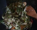 Foto langkah ke 2 dari resep Tumis Bawang Kucai.