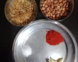 शेंगदाणा खोबऱ्याची चटणी (shengdana khobre chutney recipe in marathi) रेसिपी स्टेप 1 फोटो 