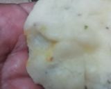 A picture of step 7 of Sooji Kachori.