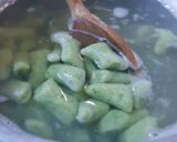 Foto del passaggio 3 della ricetta Gniochi di patate con spinaci