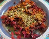 Foto del paso 1 de la receta: Pancitos rosados de remolacha saborizados