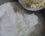 A picture of step 4 of Rabdi Ghevar.