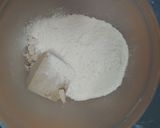 Foto del paso 6 de la receta: Medialunas de manteca