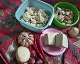 Foto langkah ke 1 dari resep Sayur brukol jamur with tahu putih simple.