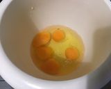 Une image de l'étape 4 de Flan surprise aux prunes et rhubarbe rose.