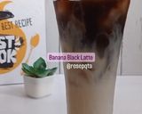 Foto langkah ke 3 dari resep Banana Black Latte.